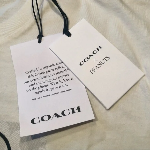 Coach x Peanuts NWT Snoopy Signature Square T-Shirt w/Gift Box - Picture 4 of 6